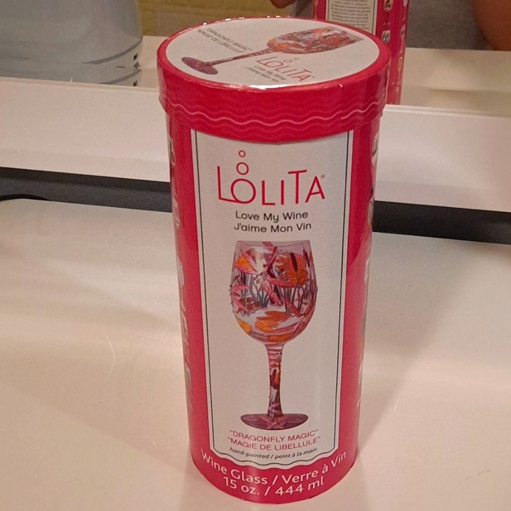 NWT in Box Lolita "Dragonfly Magic" Hand-Painted Love My Wine Glass 15 oz